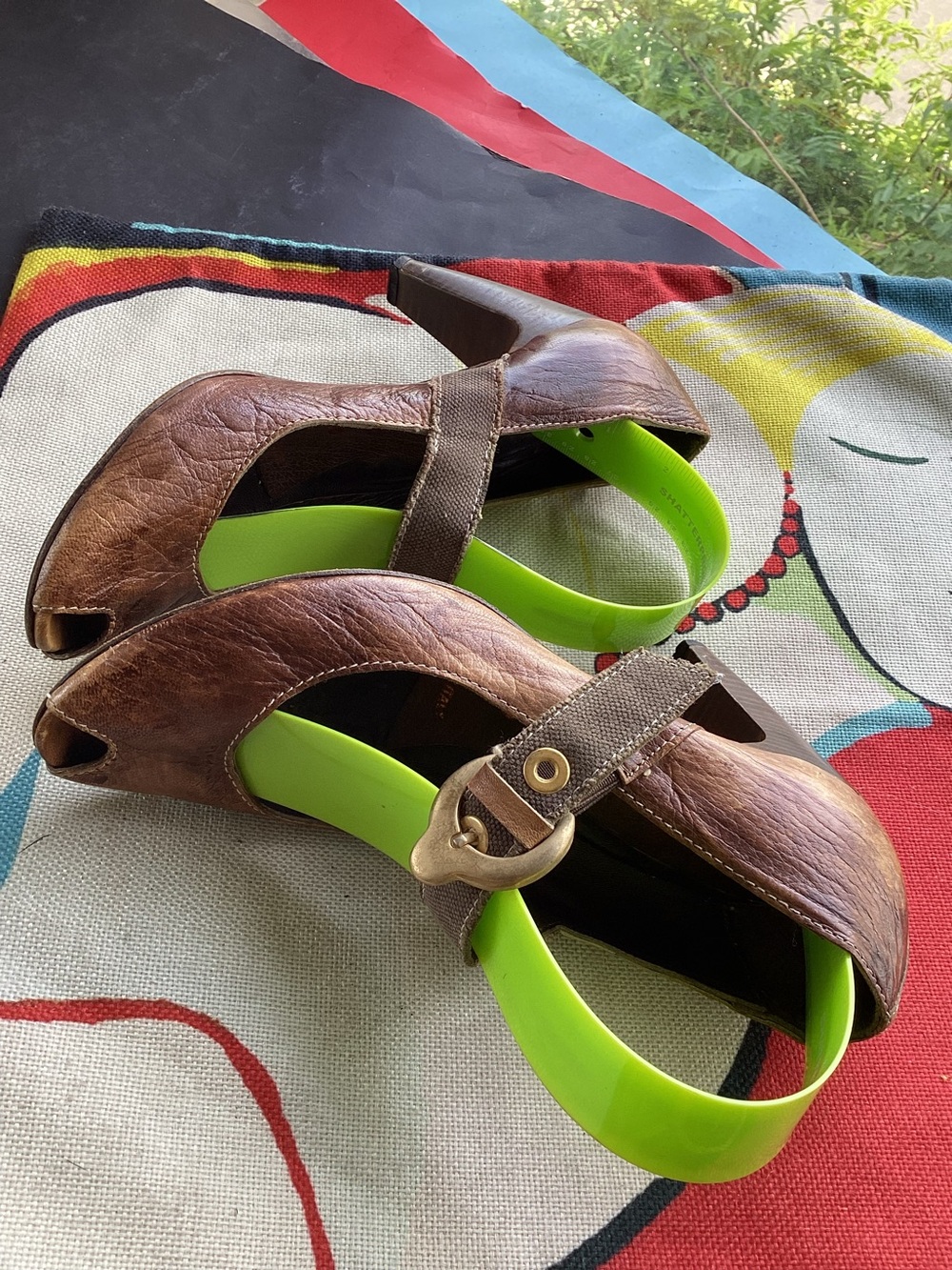 Vintage distressed leather Mary Jane peep toe
